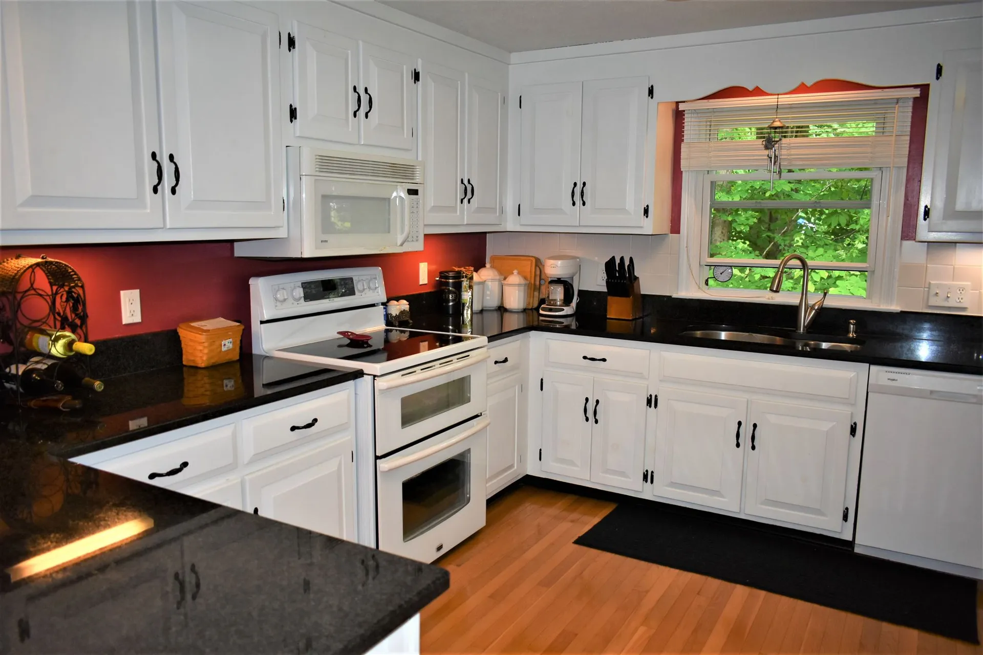 25 Merrill Drive Atkinson NH 03811