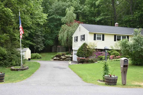25 Merrill Drive Atkinson NH 03811