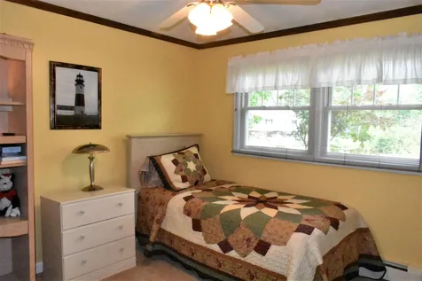 25 Merrill Drive Atkinson NH 03811