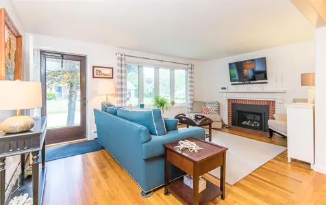 15 Cleveland Drive Portsmouth NH 03801