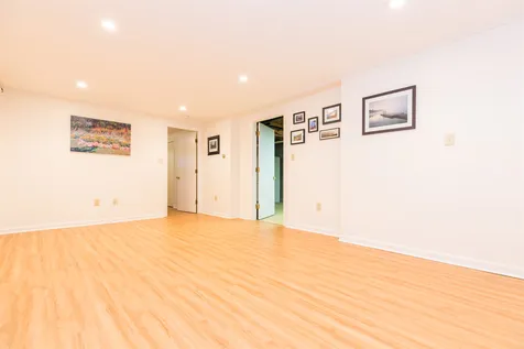 15 Cleveland Drive Portsmouth NH 03801