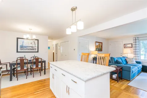 15 Cleveland Drive Portsmouth NH 03801