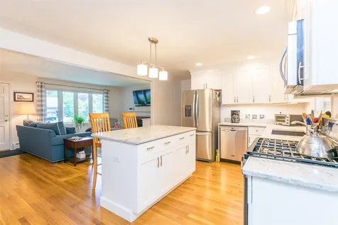 15 Cleveland Drive Portsmouth NH 03801