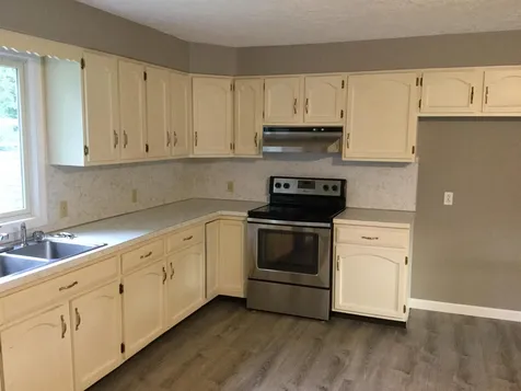 35 Danis Park Road Goffstown NH 03045