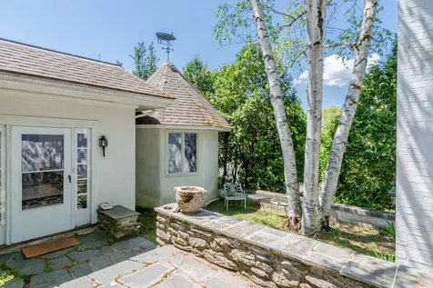 351 Lathrop Lane Manchester VT 05255