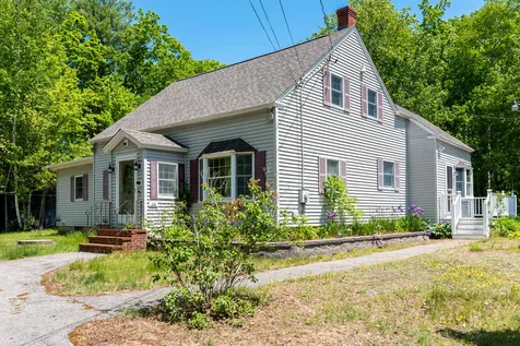 114 Farmer Road Hooksett NH 03106