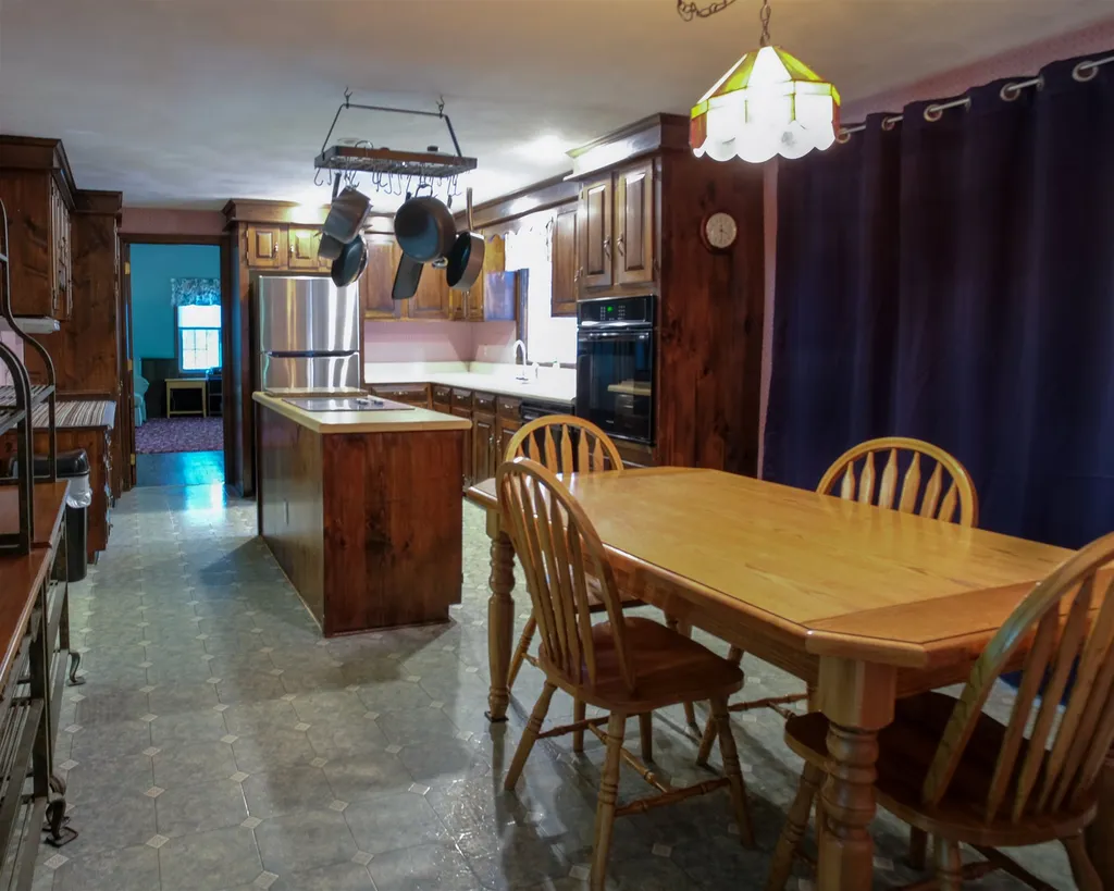 224 Oak Ridge Road Plaistow NH 03865
