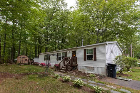 24 Fullam Circle Allenstown NH 03275