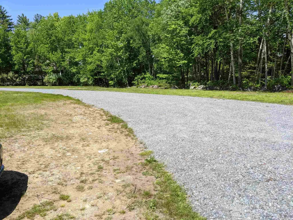 73 Castle Lane/west Shore Road Bristol NH 03222
