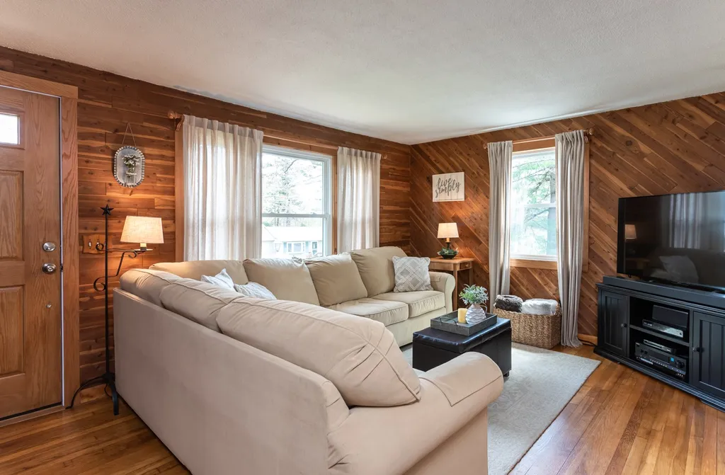 17 Hilton Drive Merrimack NH 03054