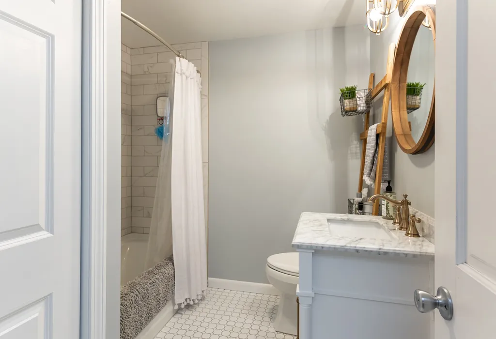 17 Hilton Drive Merrimack NH 03054