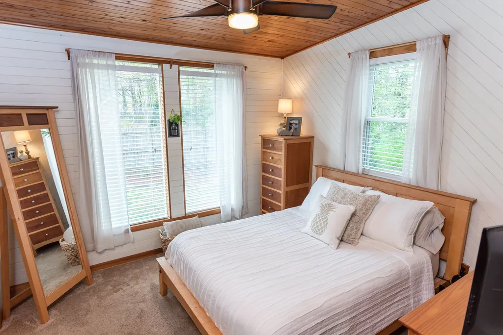 17 Hilton Drive Merrimack NH 03054