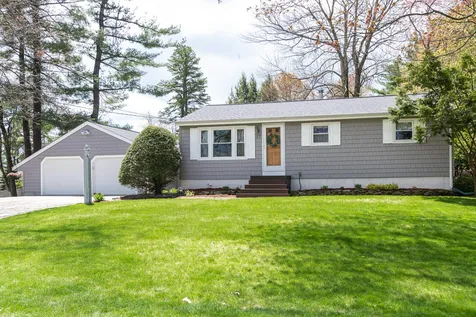 17 Hilton Drive Merrimack NH 03054