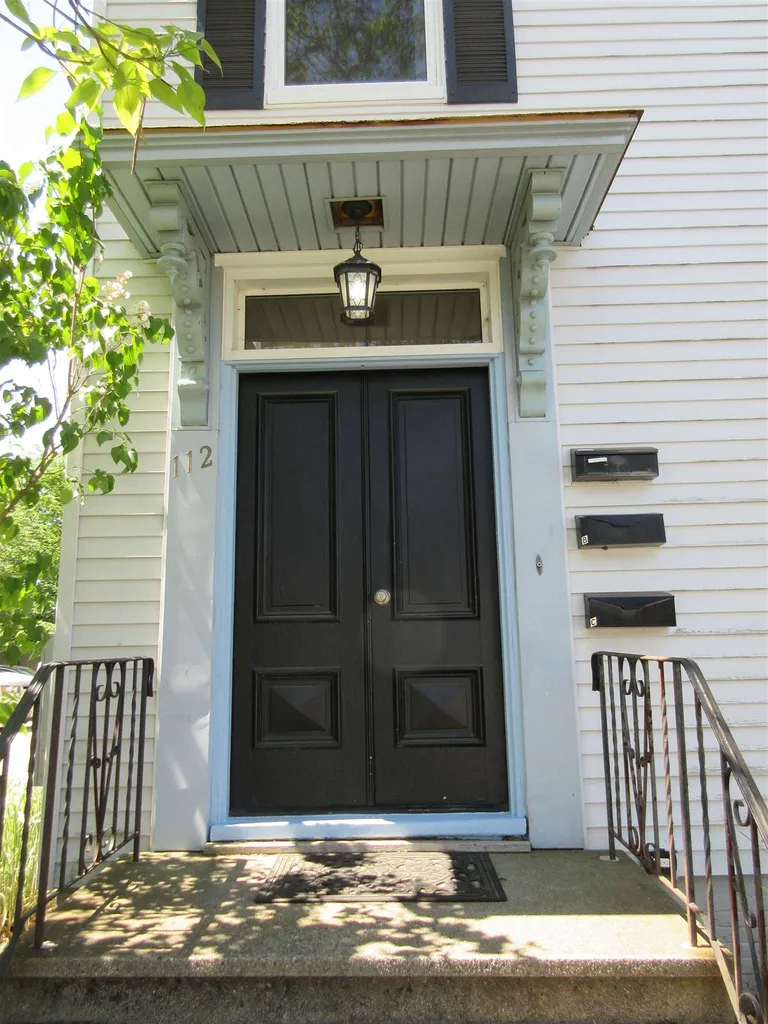 112 Cass Street Portsmouth NH 03801