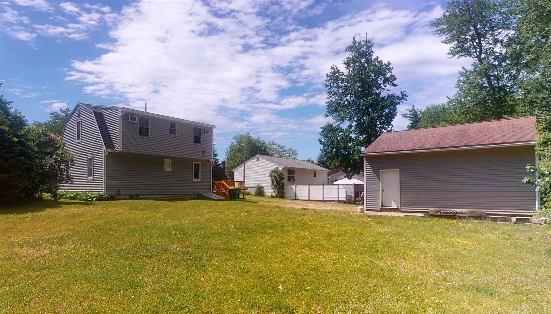 8 Weeping Willow Drive Rochester NH 03867