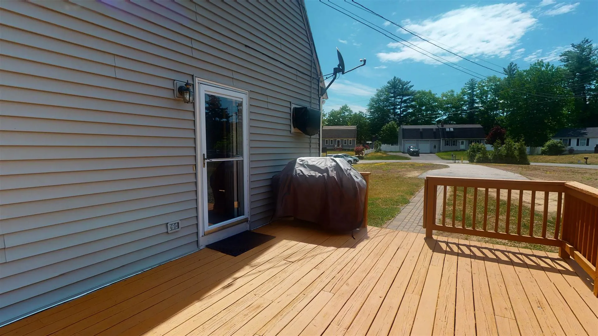 8 Weeping Willow Drive Rochester NH 03867