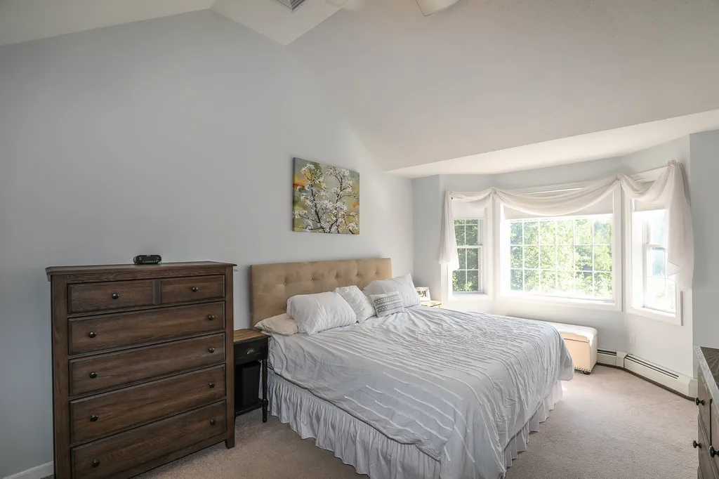 12 Vahey Drive Brentwood NH 03833