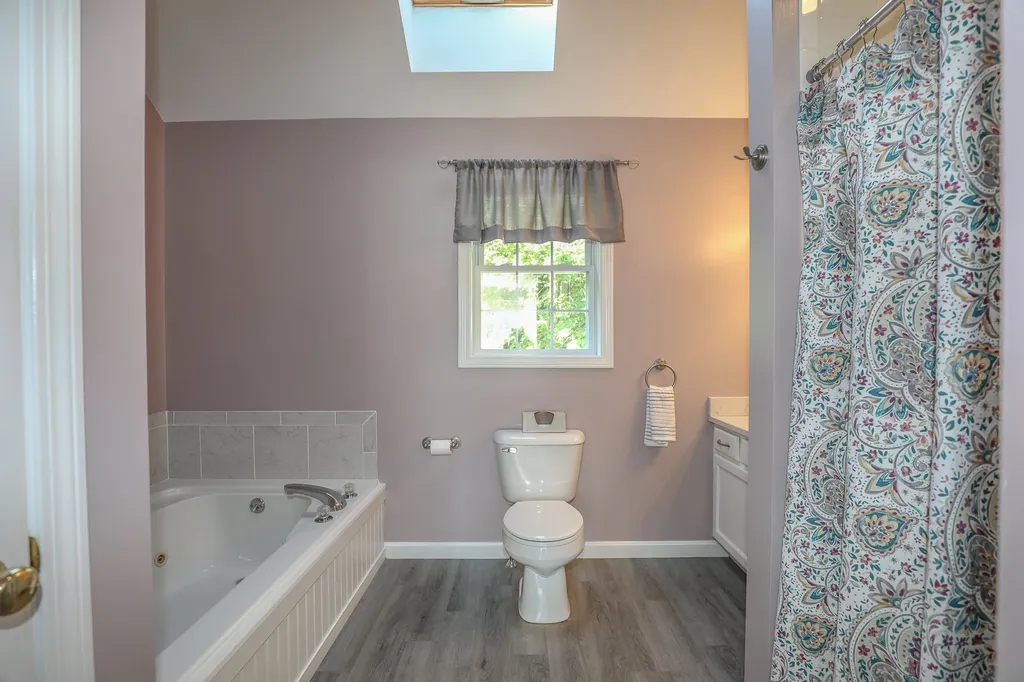12 Vahey Drive Brentwood NH 03833