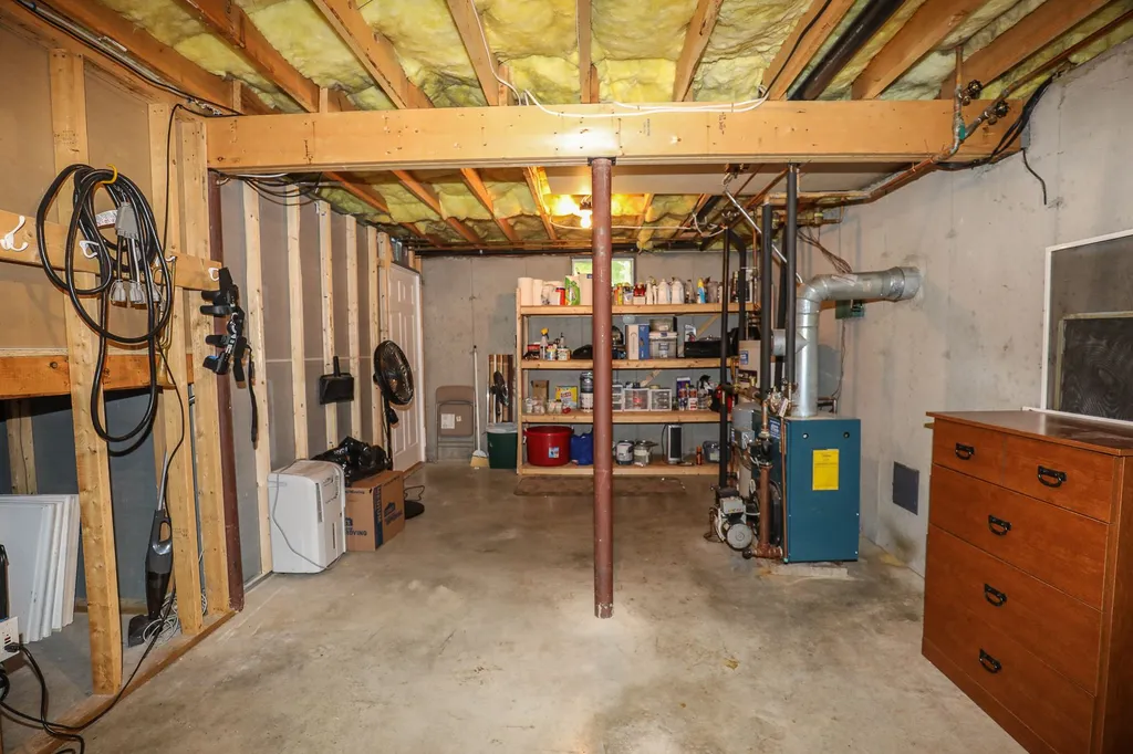 12 Vahey Drive Brentwood NH 03833