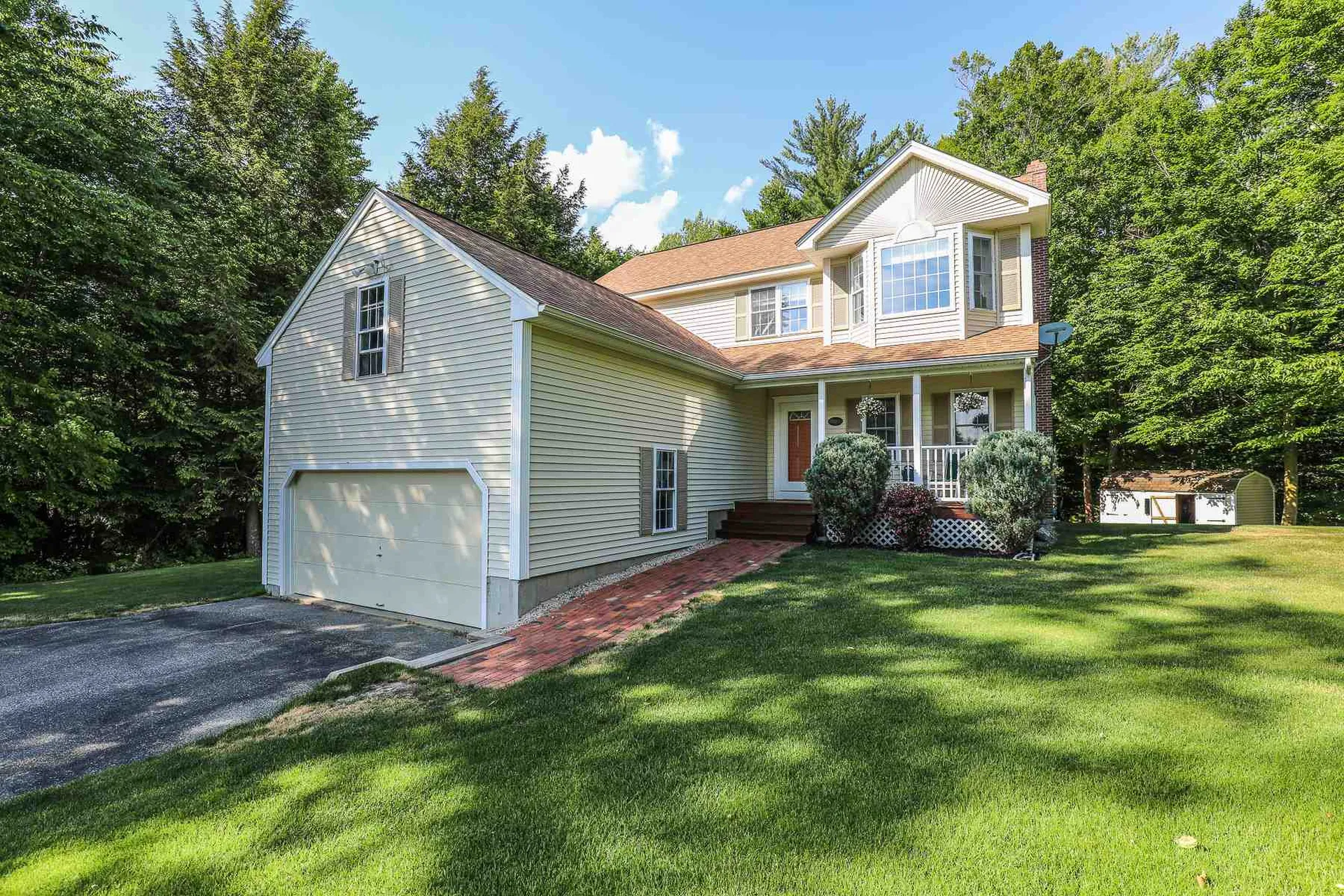 12 Vahey Drive Brentwood NH 03833