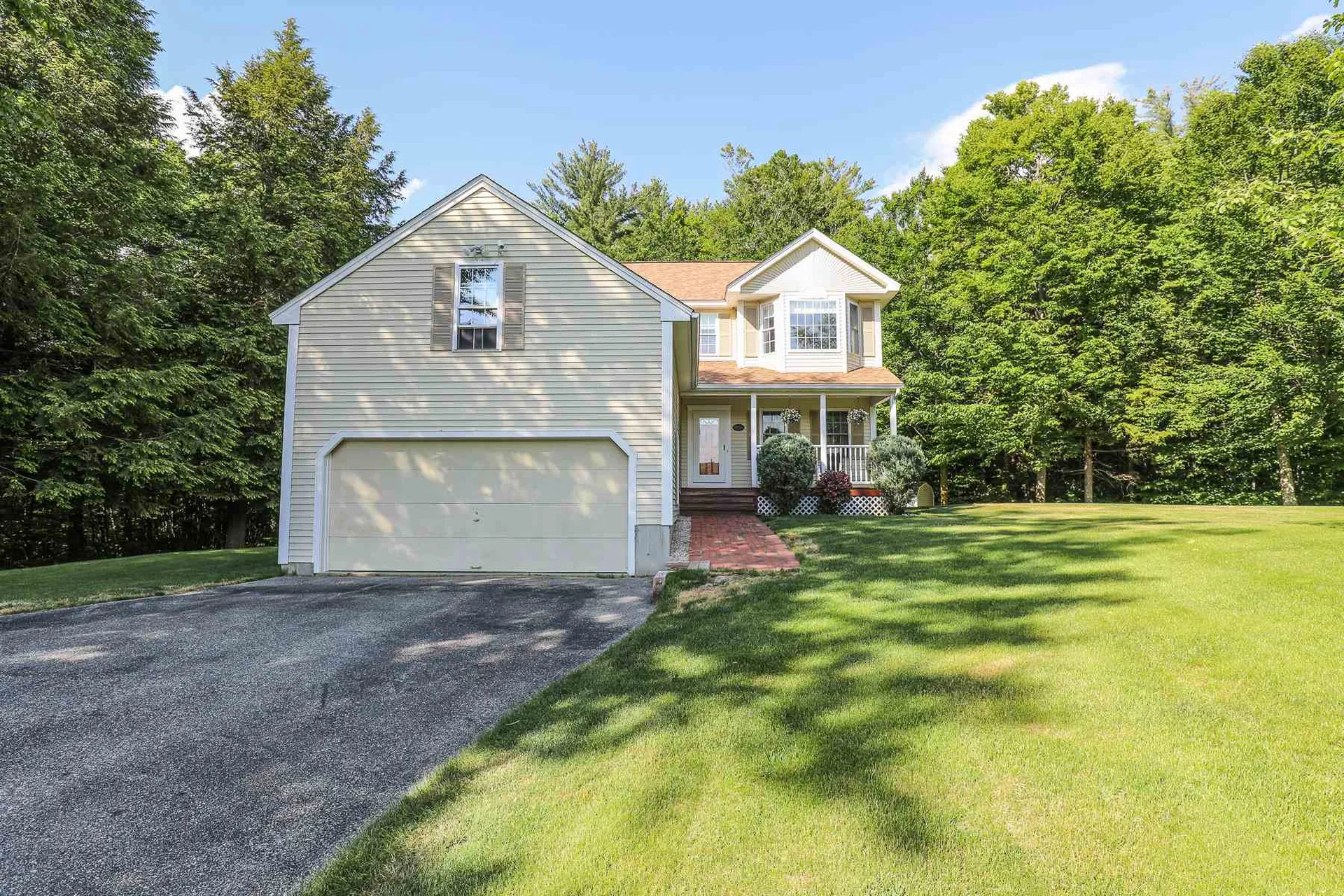 12 Vahey Drive Brentwood NH 03833