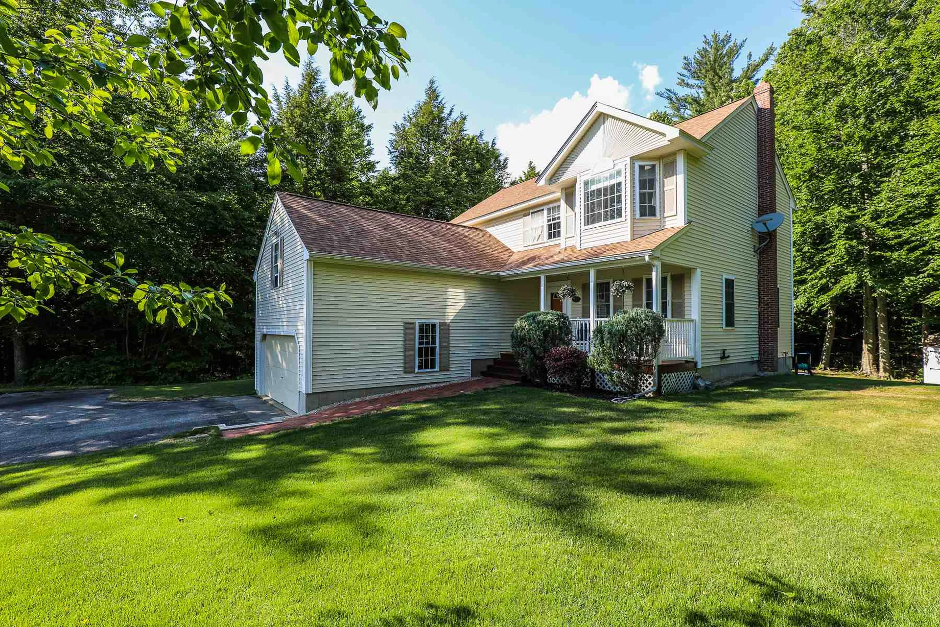 12 Vahey Drive Brentwood NH 03833