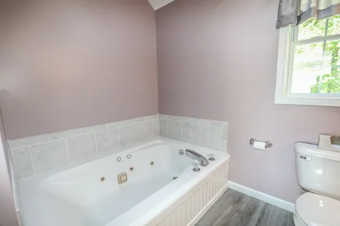 12 Vahey Drive Brentwood NH 03833