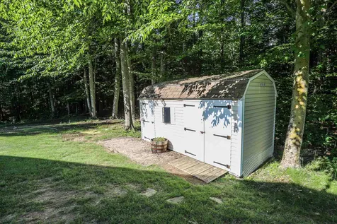 12 Vahey Drive Brentwood NH 03833
