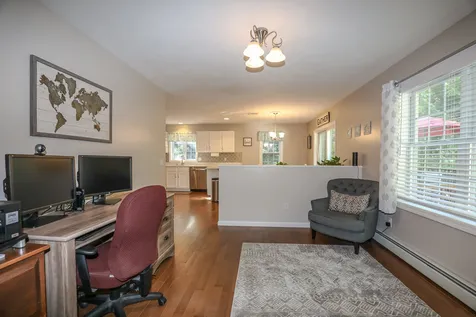 12 Vahey Drive Brentwood NH 03833