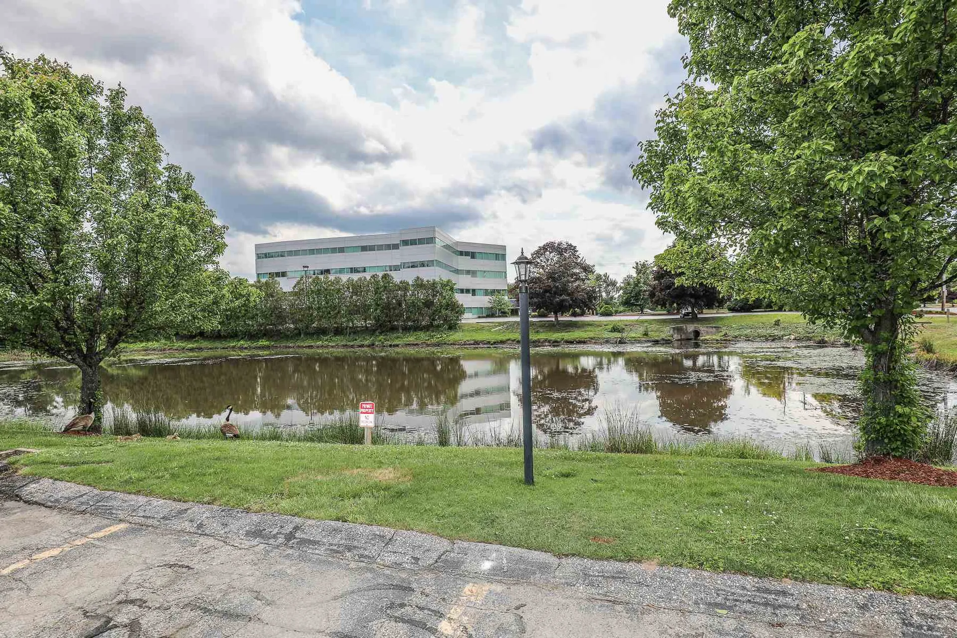 5 Blackstone Drive Nashua NH 03063