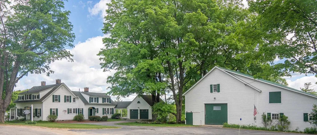 30 Cass Mill Road Hill NH 03243-3322