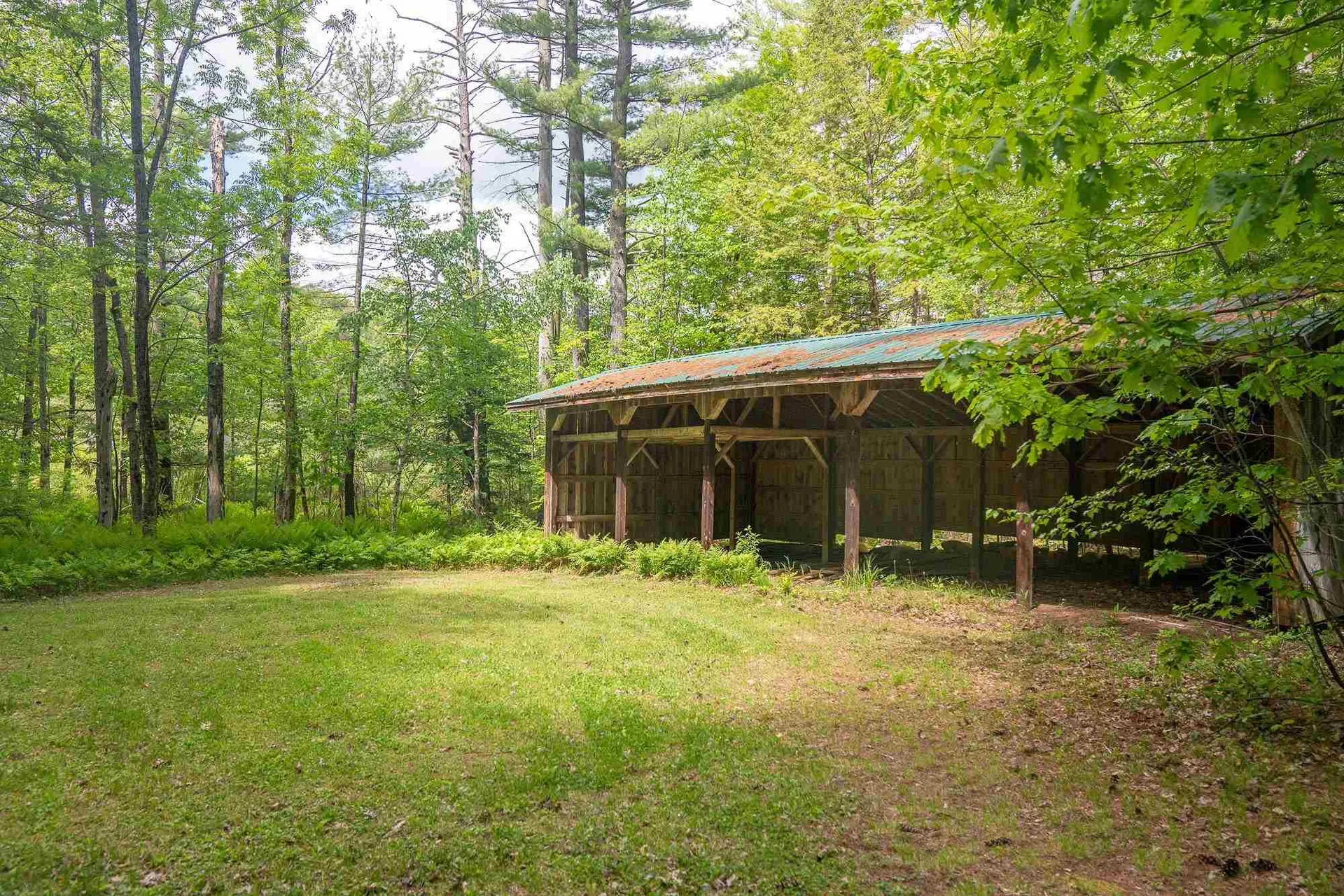 30 Cass Mill Road Hill NH 03243-3322