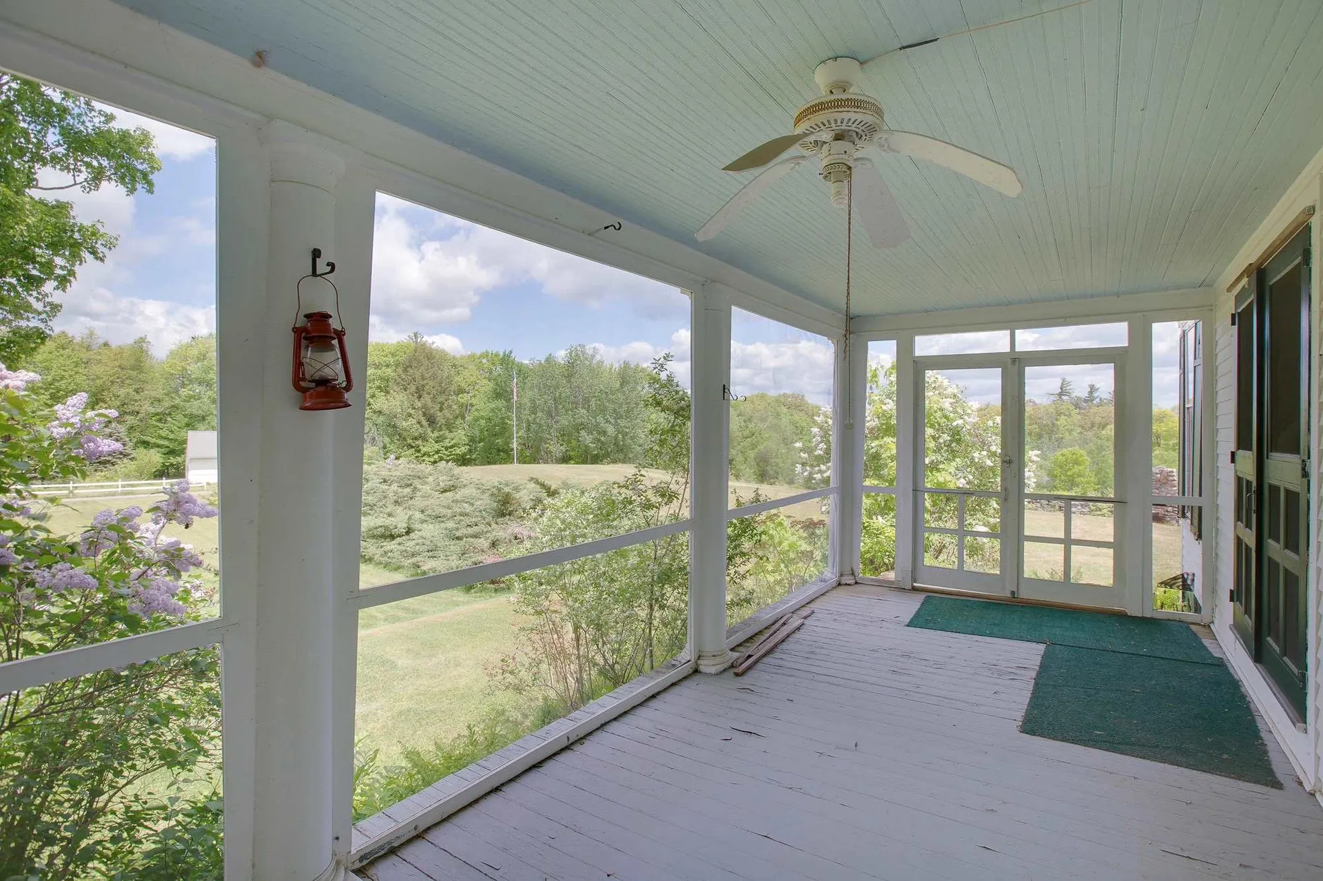 30 Cass Mill Road Hill NH 03243-3322