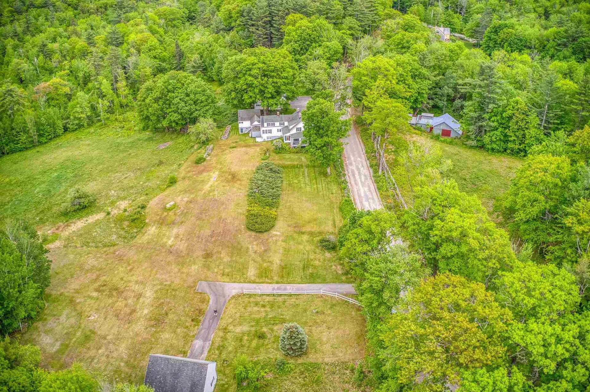 30 Cass Mill Road Hill NH 03243-3322