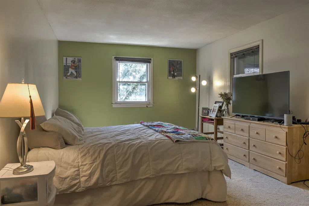 12 Salisbury Road Keene NH 03431