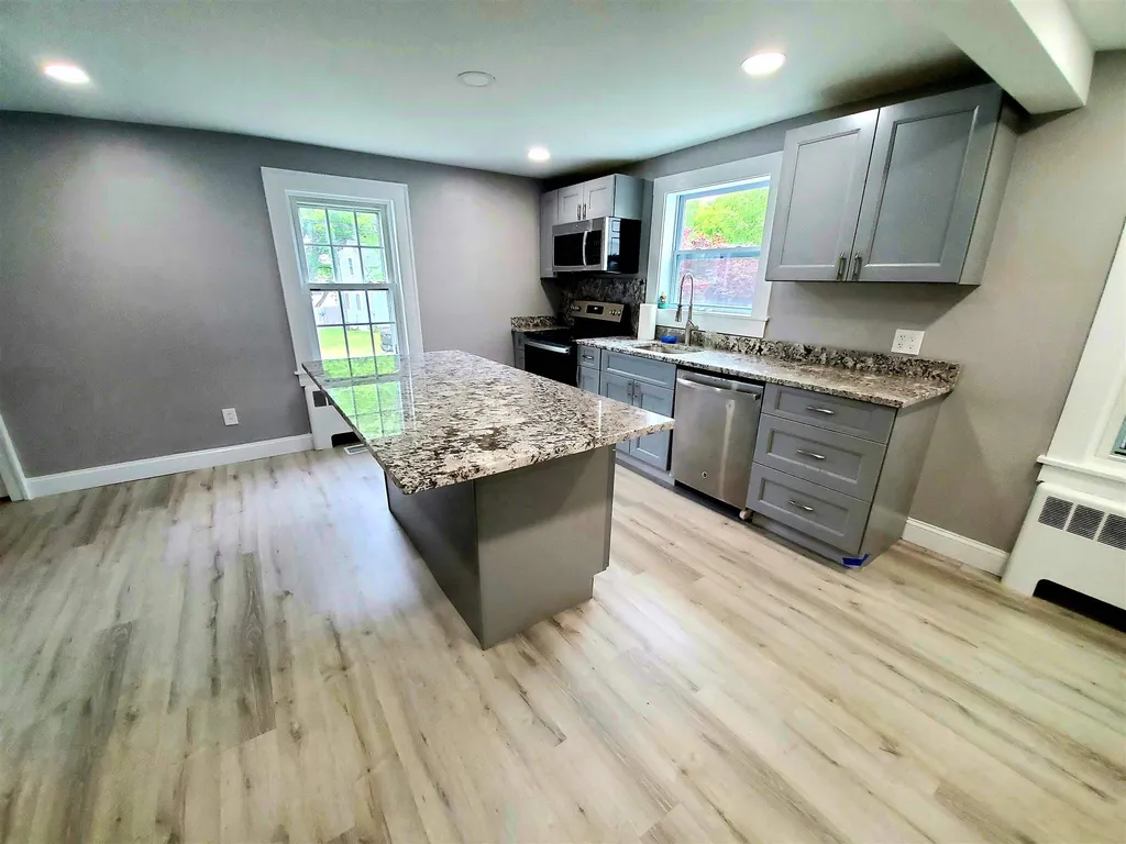 29 Tougas Avenue Manchester NH 03109