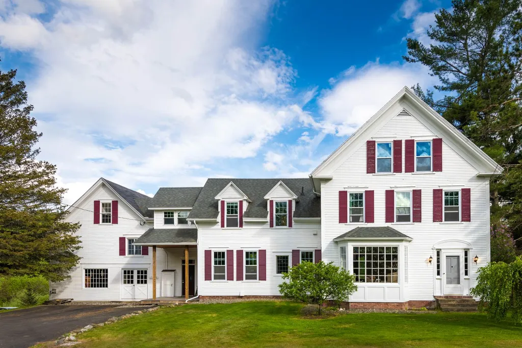 1479 Route 117, Sugar Hill NH Real Estate Listing | MLS# 4809070 Teamner