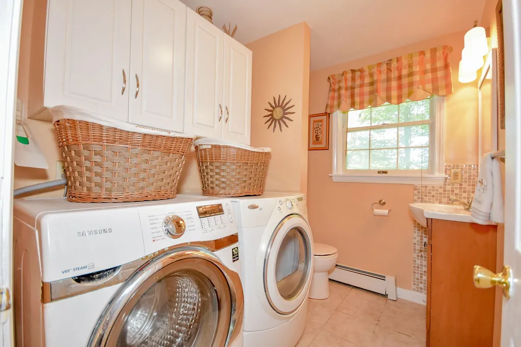 7 Penny Lane Dover NH 03820