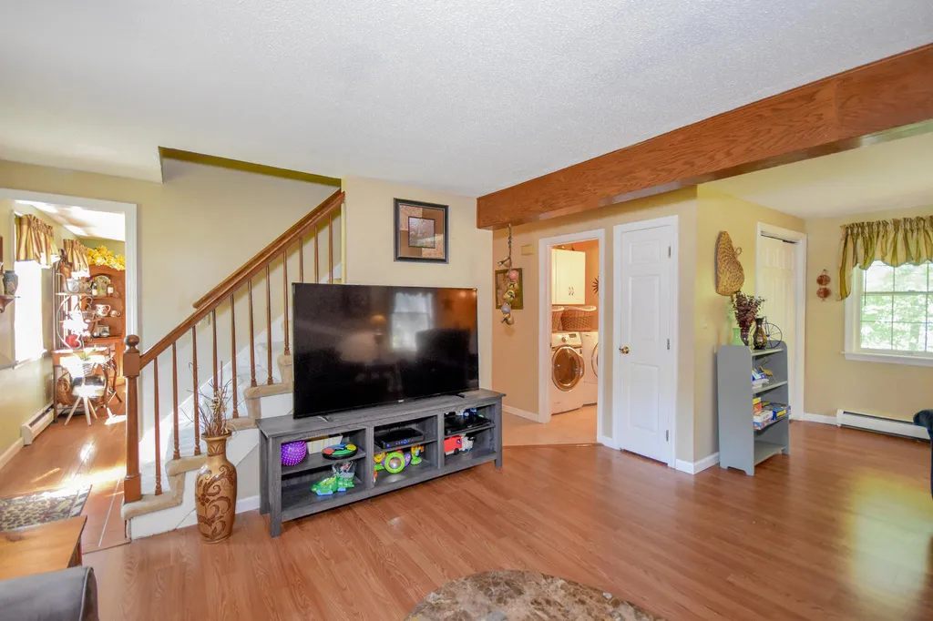 7 Penny Lane Dover NH 03820