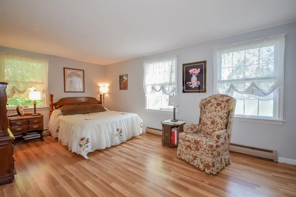 7 Penny Lane Dover NH 03820