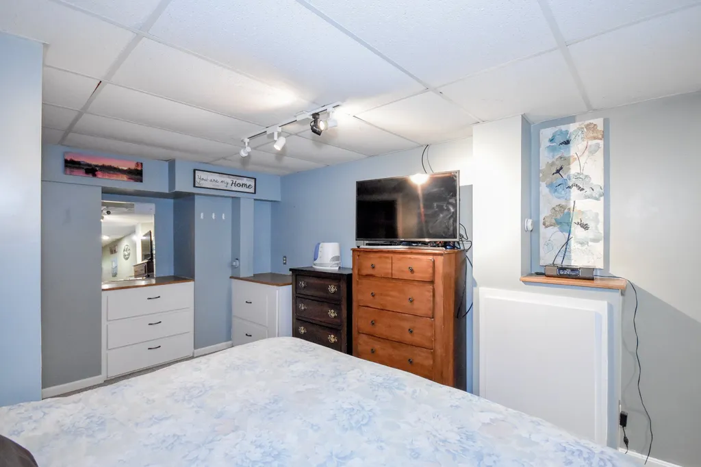 7 Penny Lane Dover NH 03820