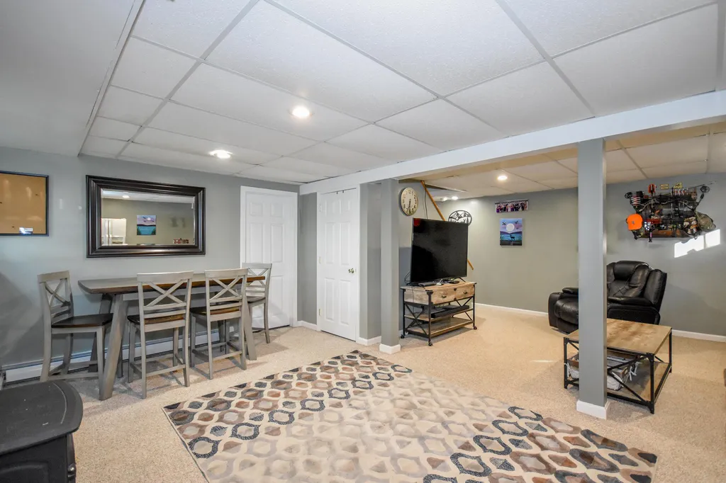7 Penny Lane Dover NH 03820