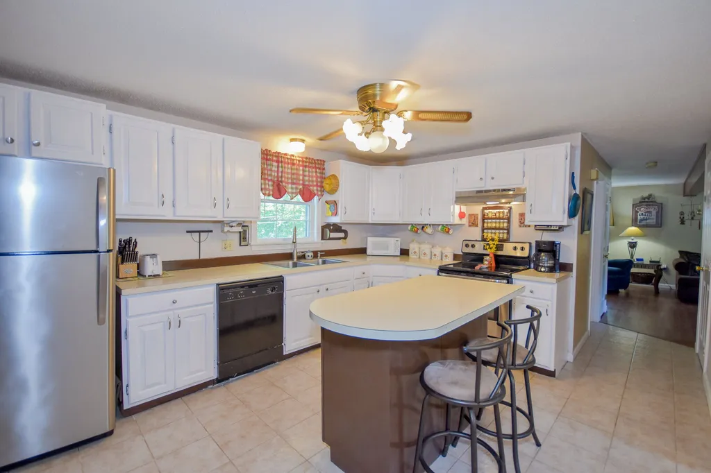 7 Penny Lane Dover NH 03820
