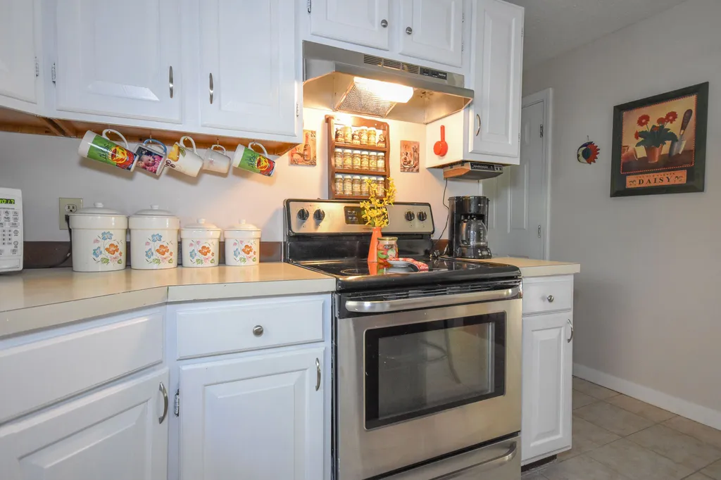7 Penny Lane Dover NH 03820