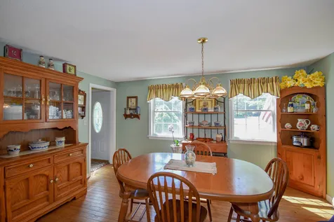7 Penny Lane Dover NH 03820
