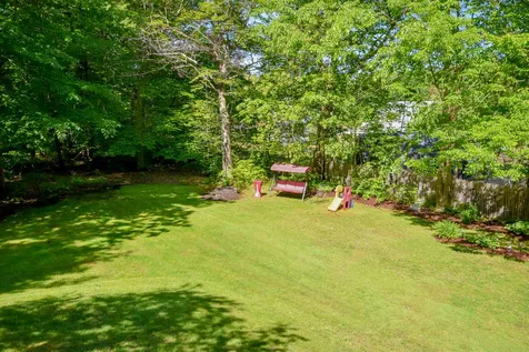 7 Penny Lane Dover NH 03820