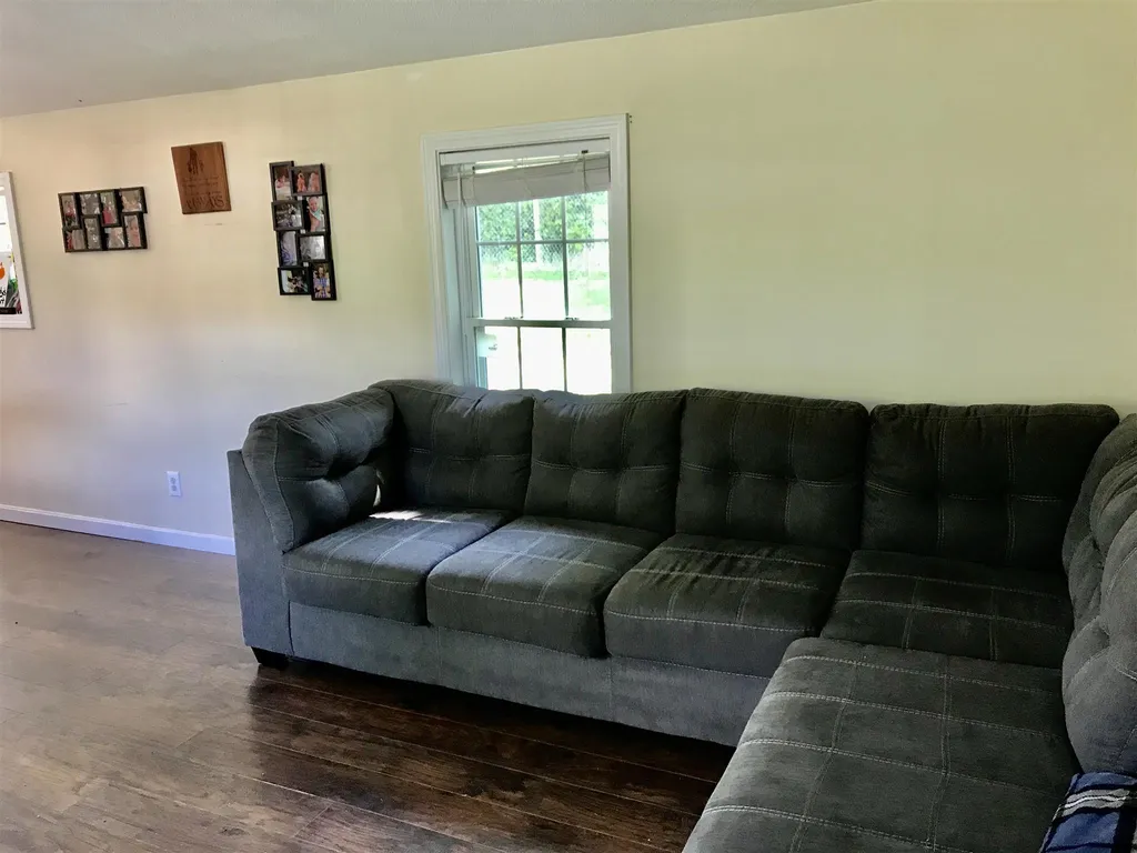 19 Bellic Street Claremont NH 03743
