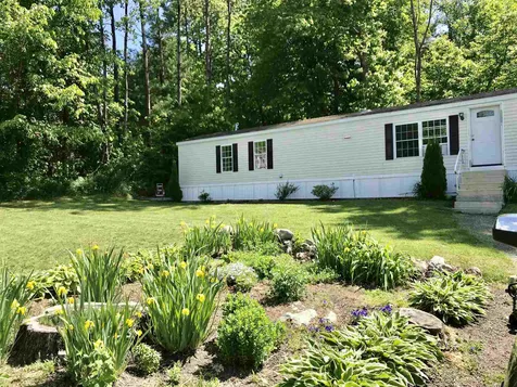 19 Bellic Street Claremont NH 03743