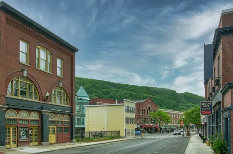 17 Rockingham Street Rockingham VT 05101