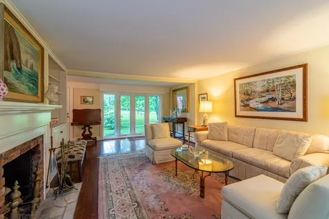 51 Peace Street Dorset VT 05251